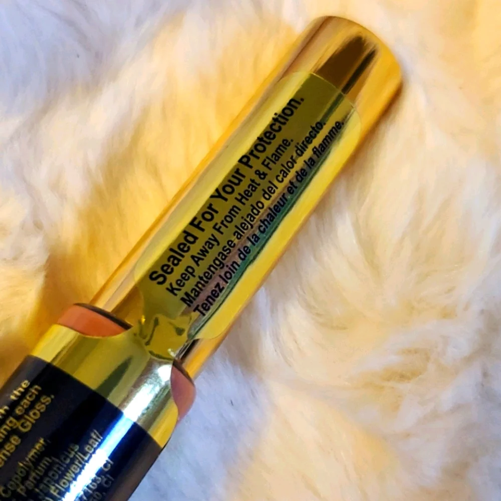 Lipsense long lasting liquid lip color Bombshell